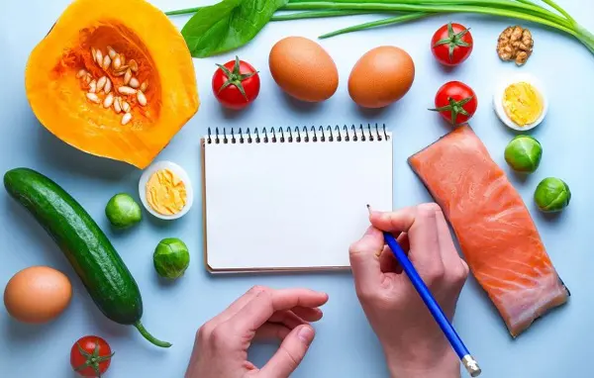 Ketogenní dieta z velké části eliminuje sacharidy